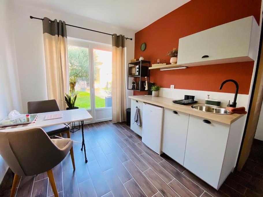 D'hotes Avec Piscine « le Clos N°6 » Apartment *